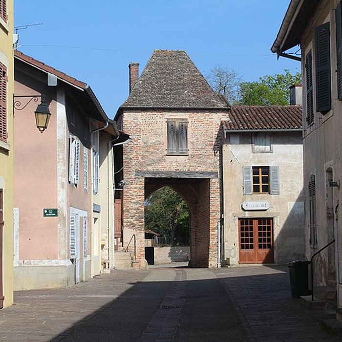 Photo de Enceinte de Romenay