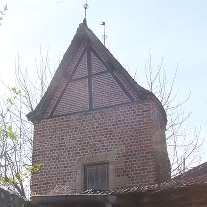 Photo de Enceinte de Romenay