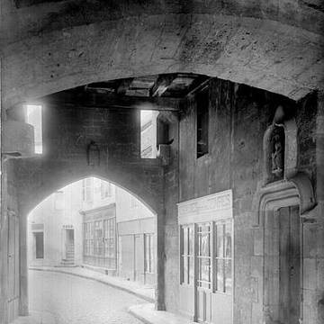 Enceinte de Semur-en-Auxois