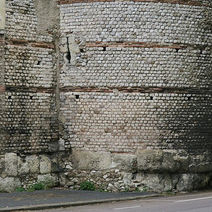 Photo de Enceinte de Sens