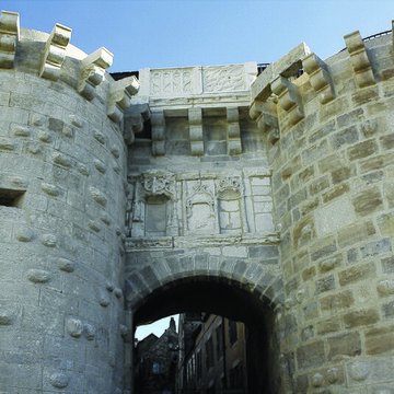 Enceinte de Vézelay
