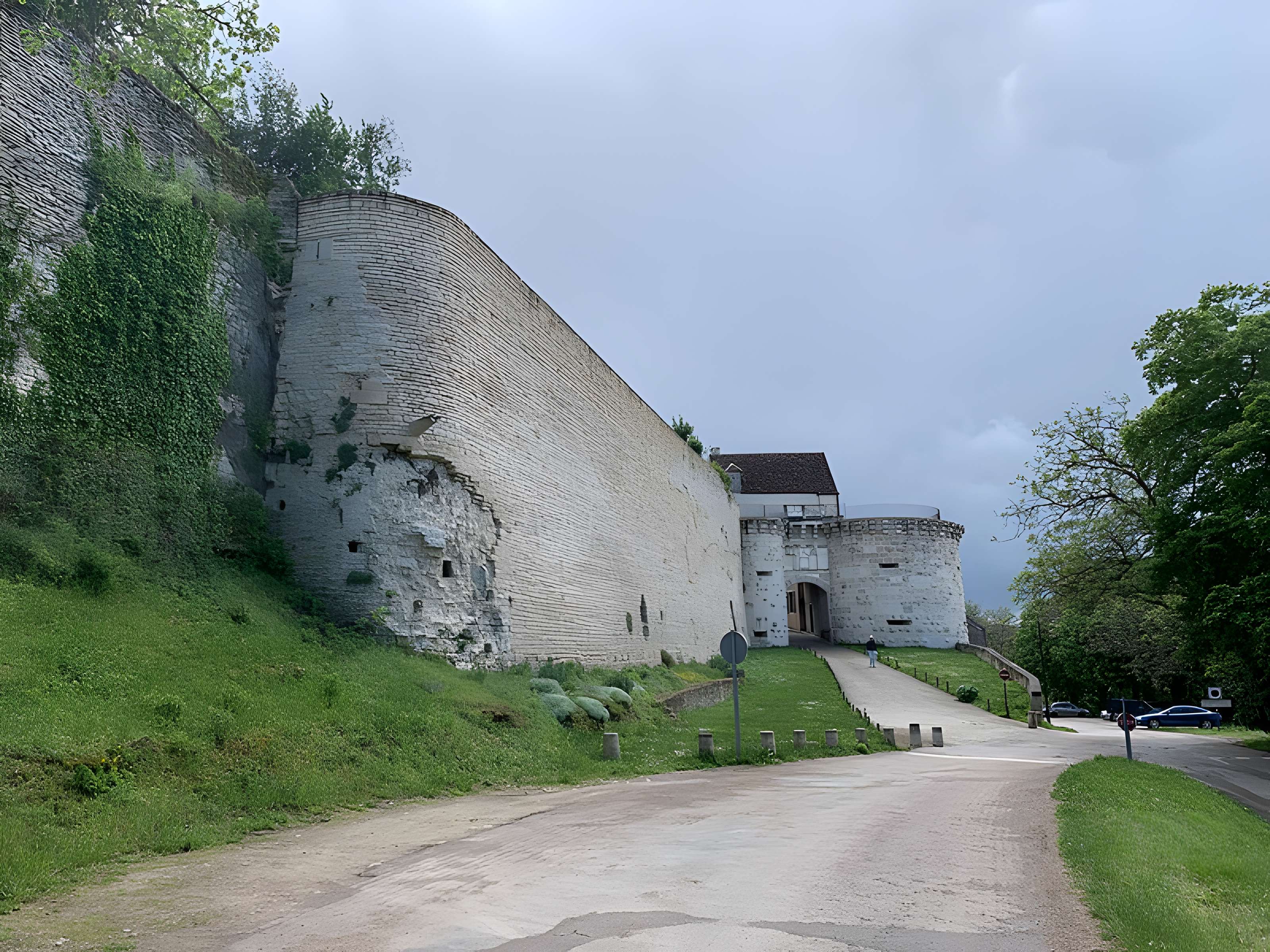 Enceinte de Vézelay
