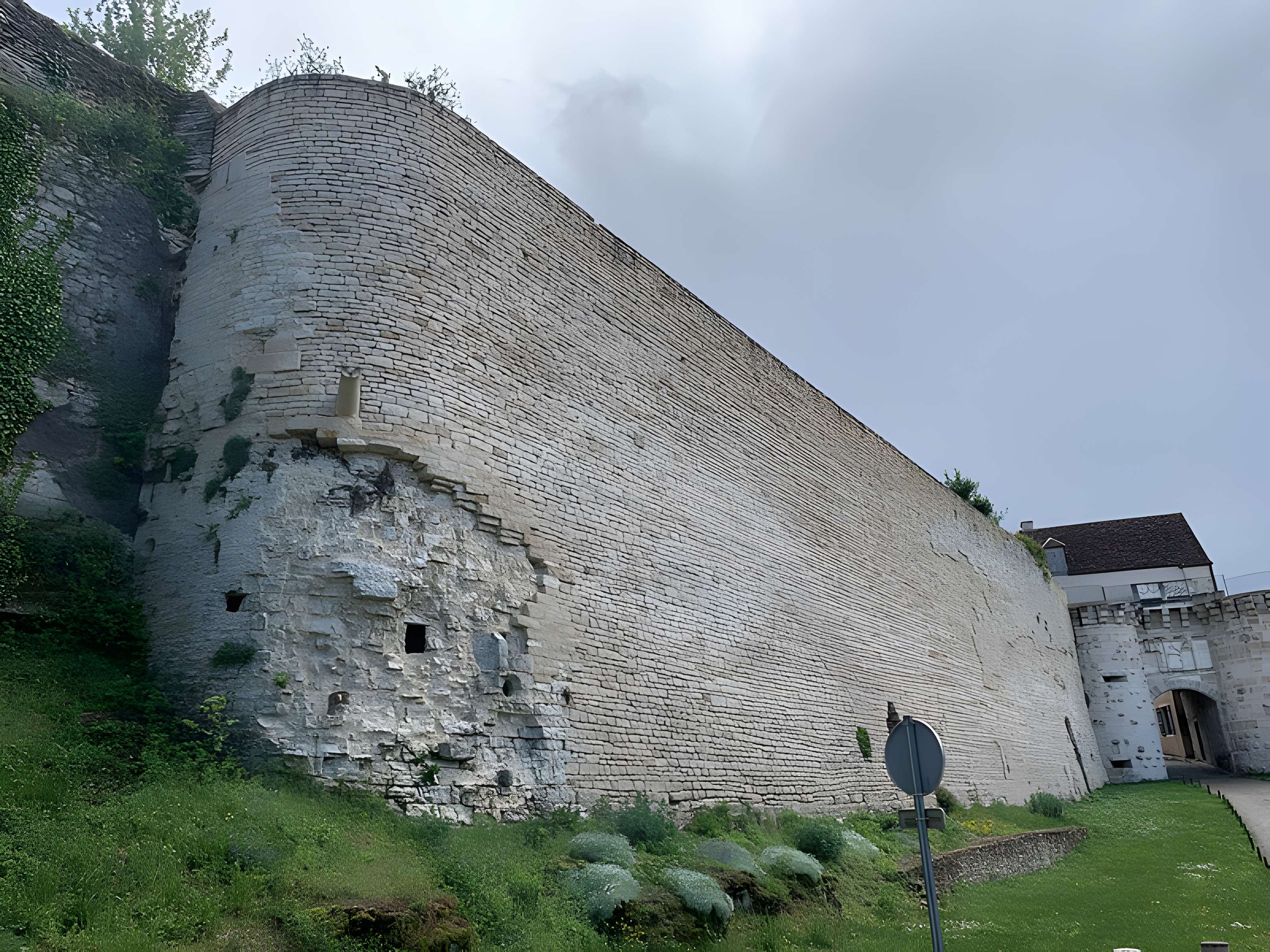 Enceinte de Vézelay