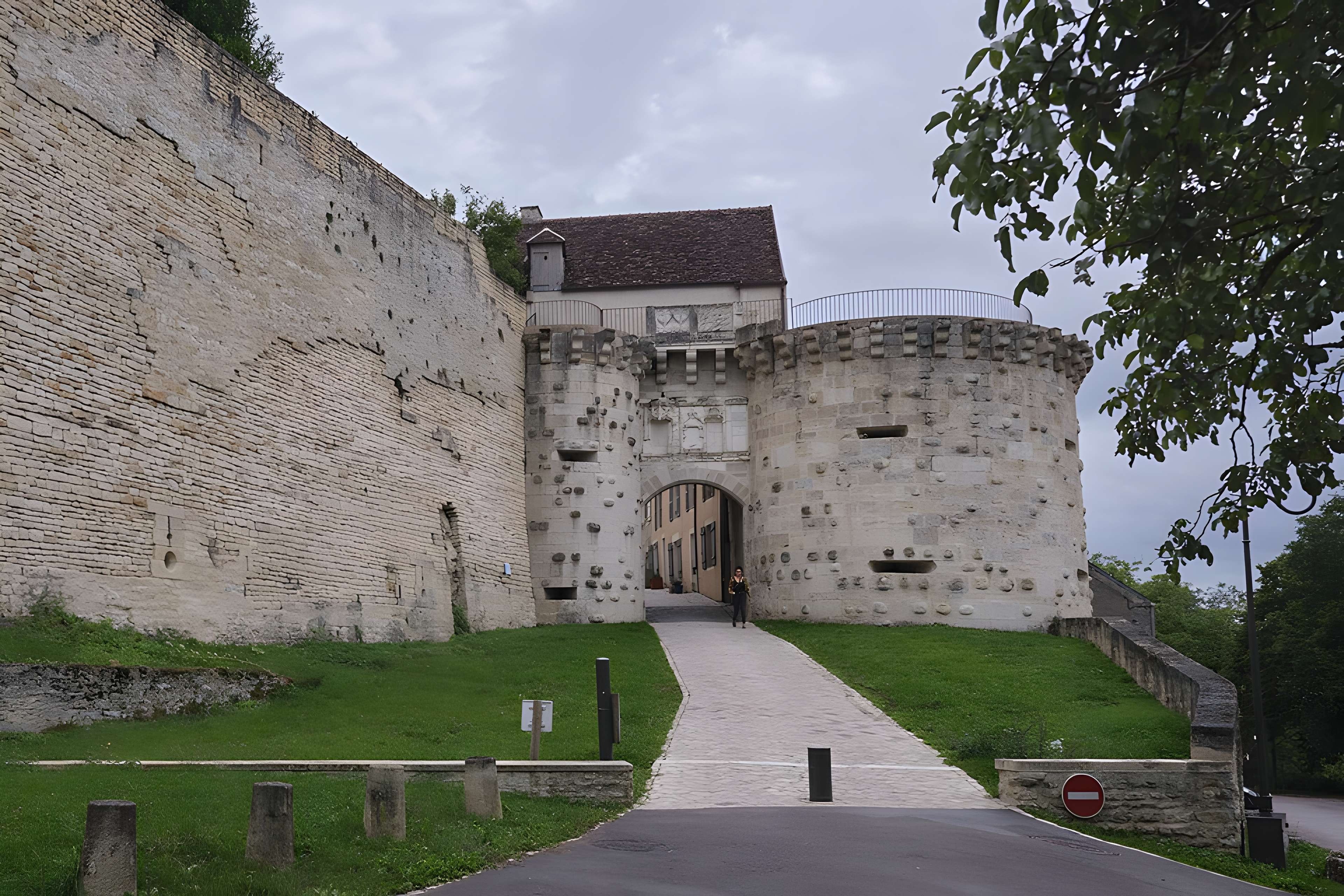 Enceinte de Vézelay