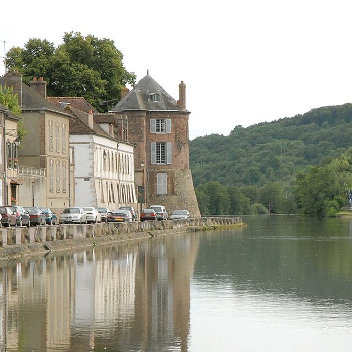 Photo de Enceinte de Villeneuve-sur-Yonne