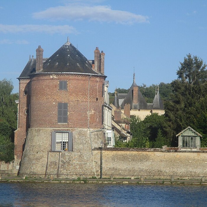 Photo de Enceinte de Villeneuve-sur-Yonne