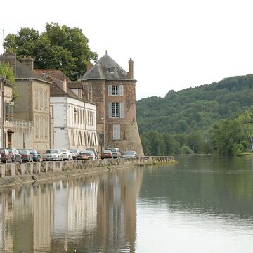 Enceinte de Villeneuve-sur-Yonne