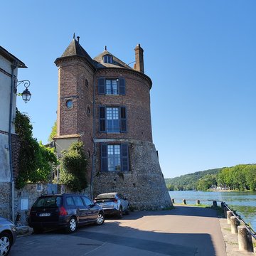 Enceinte de Villeneuve-sur-Yonne