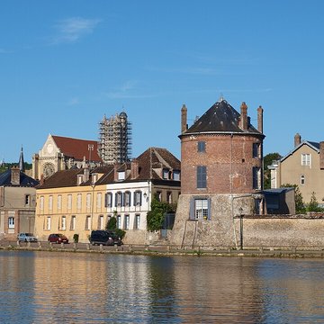 Enceinte de Villeneuve-sur-Yonne