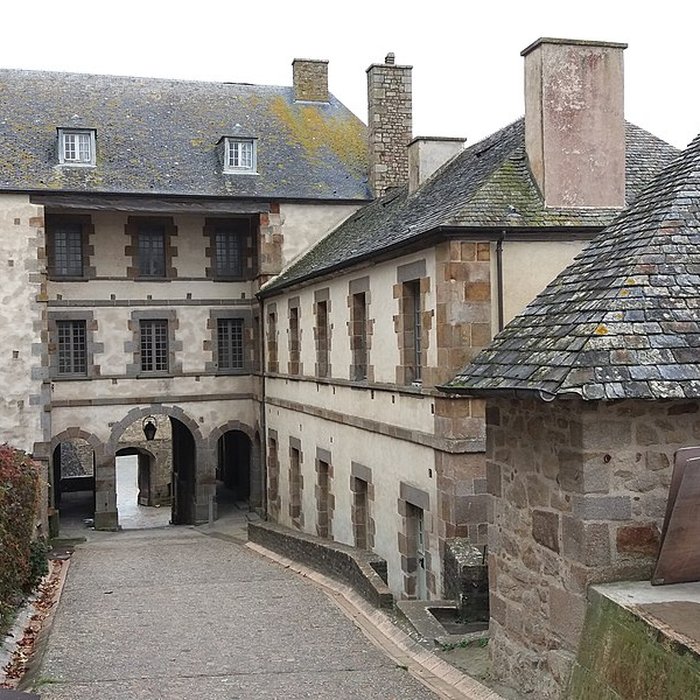 Photo de Enceinte des Fanils du Mont-Saint-Michel
