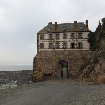 Enceinte des Fanils du Mont-Saint-Michel