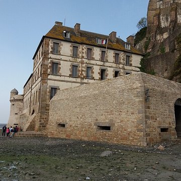 Enceinte des Fanils du Mont-Saint-Michel