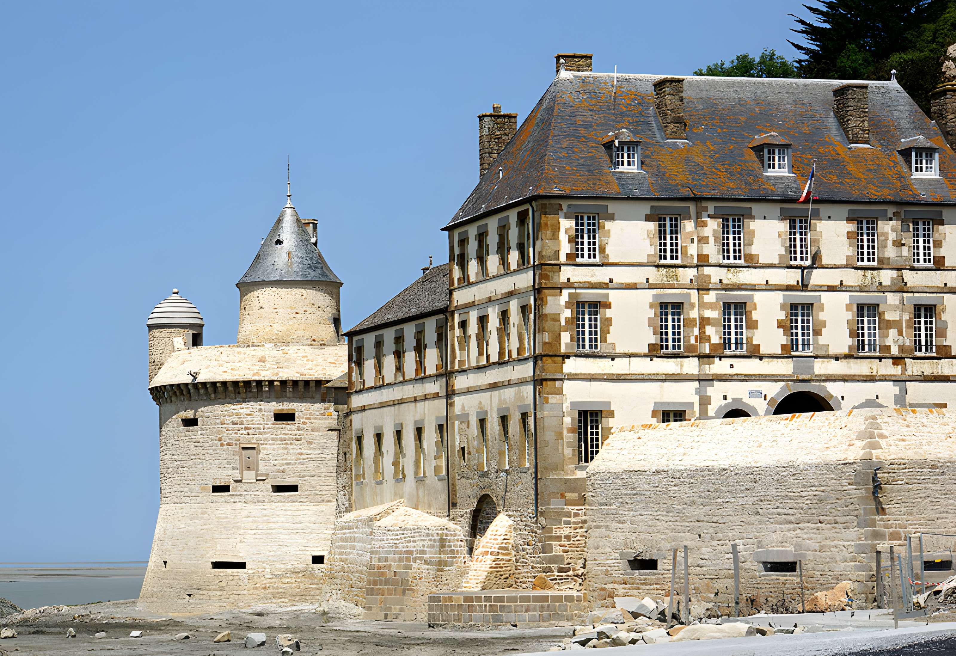 Enceinte des Fanils du Mont-Saint-Michel