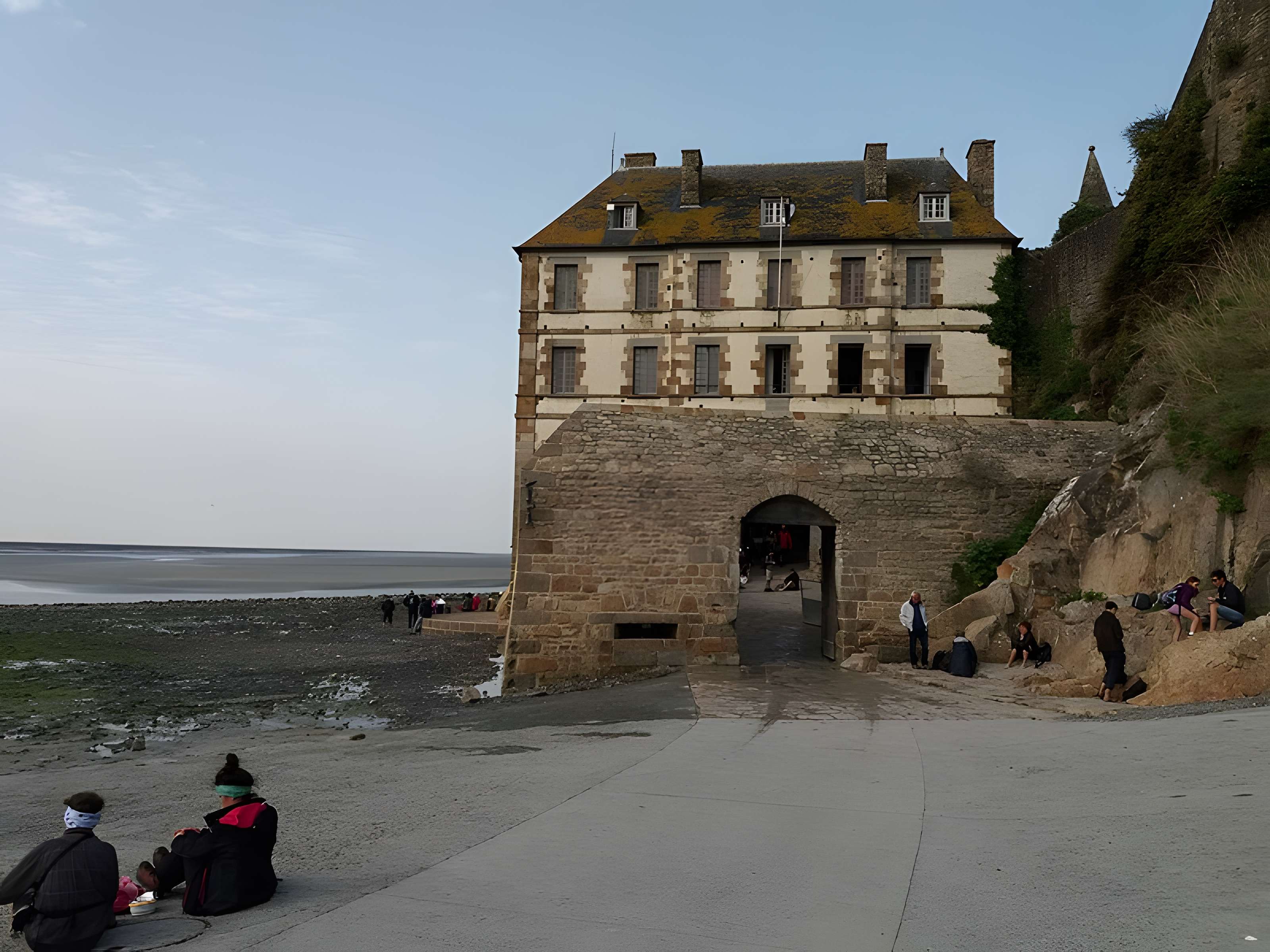 Enceinte des Fanils du Mont-Saint-Michel