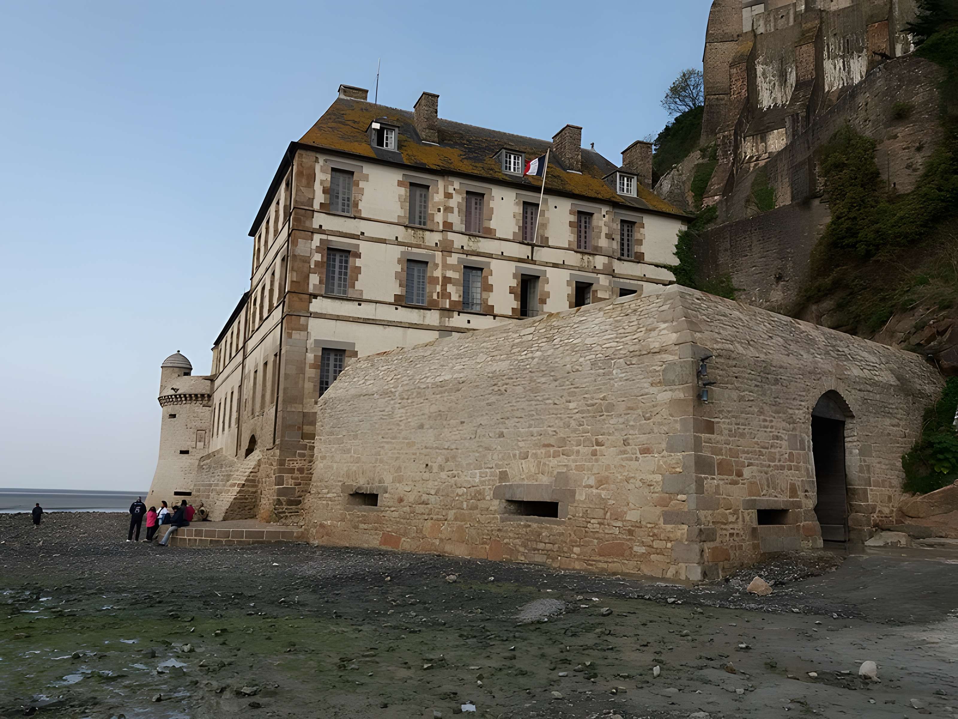 Enceinte des Fanils du Mont-Saint-Michel