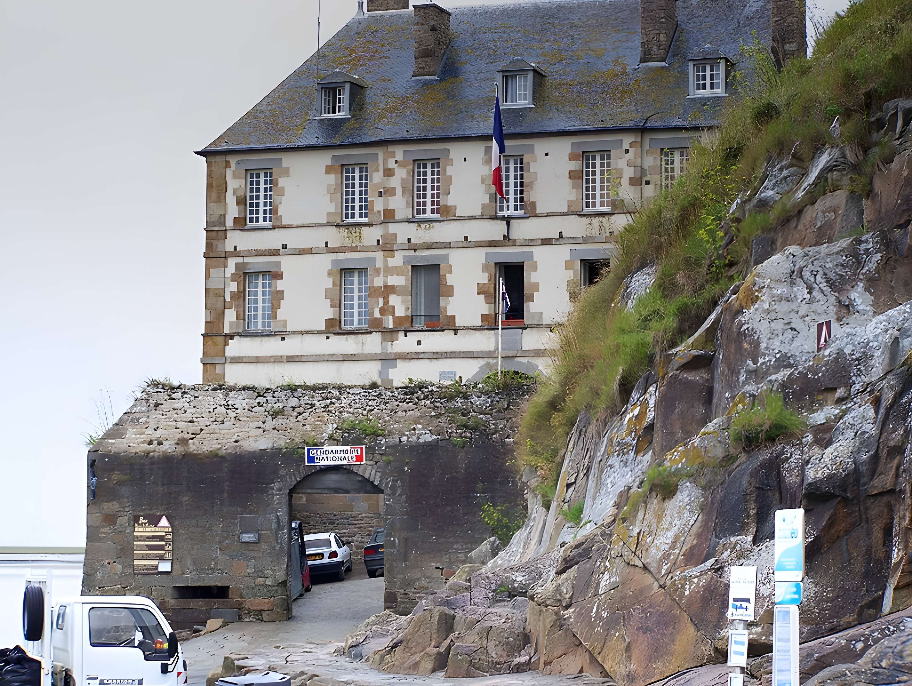 Enceinte des Fanils du Mont-Saint-Michel