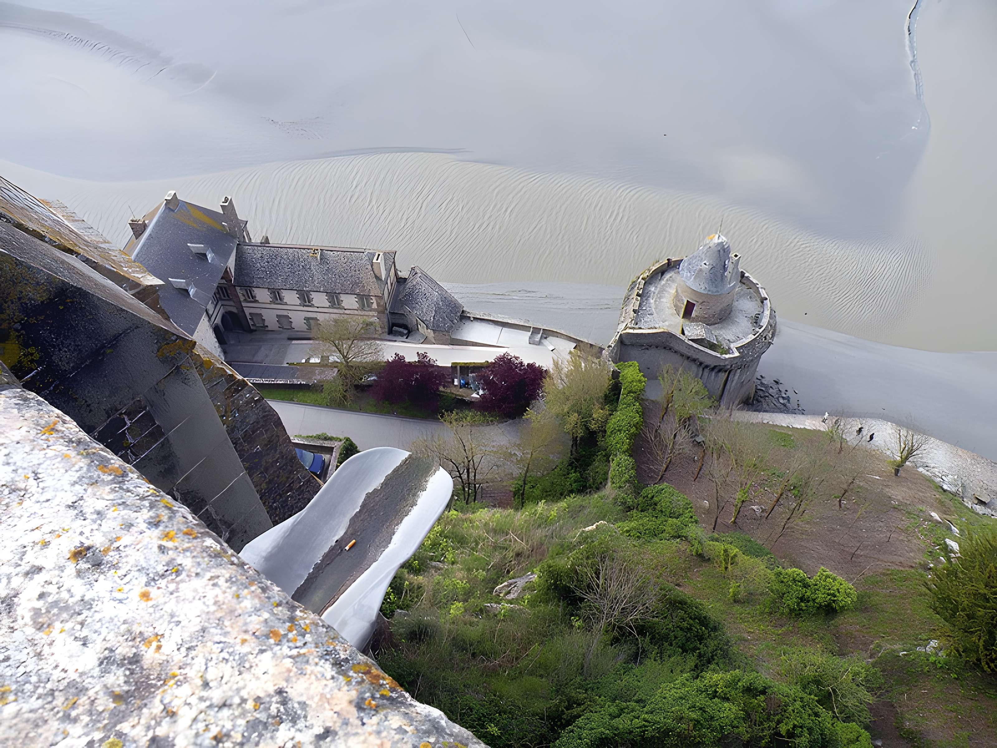 Enceinte des Fanils du Mont-Saint-Michel