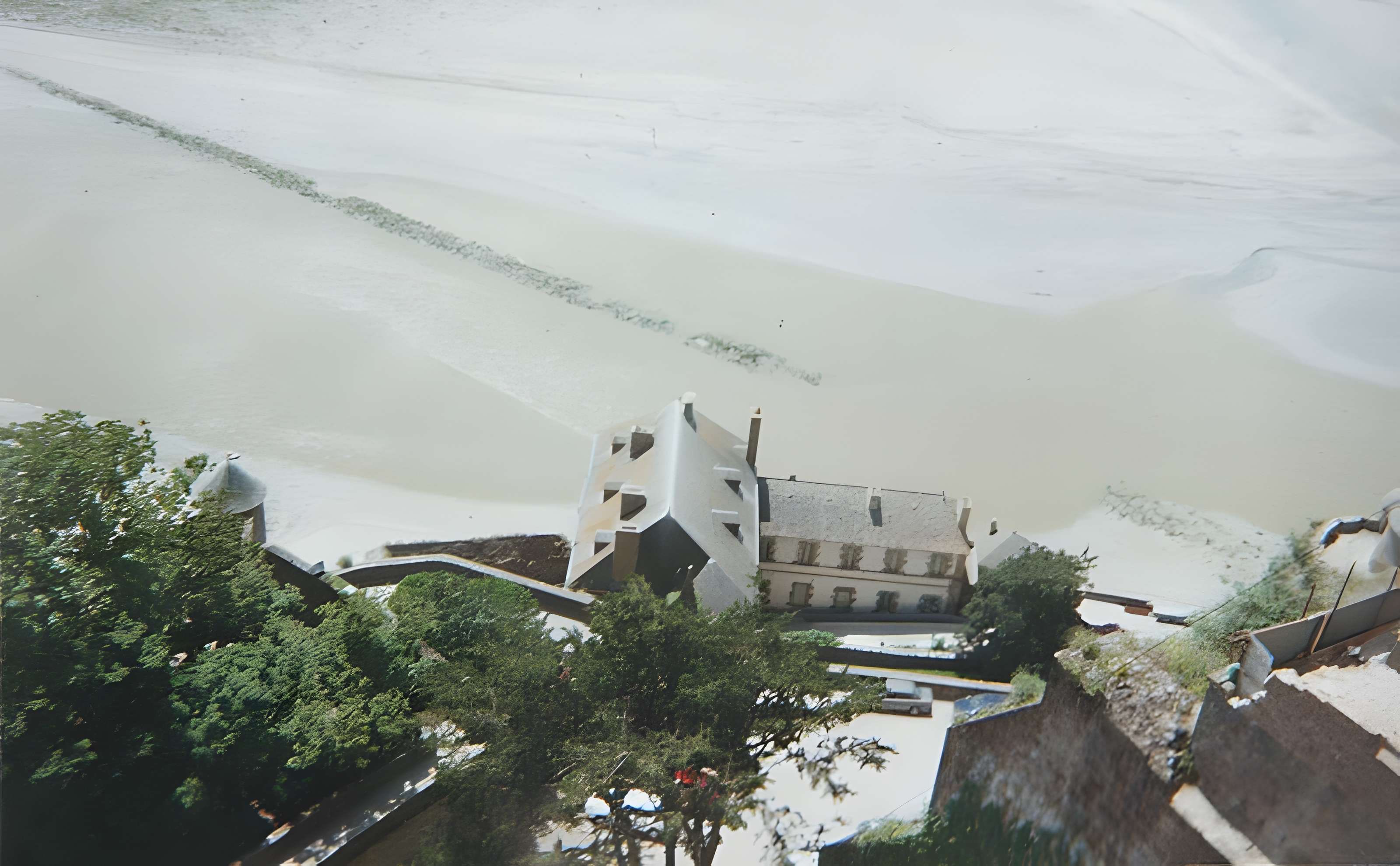 Enceinte des Fanils du Mont-Saint-Michel