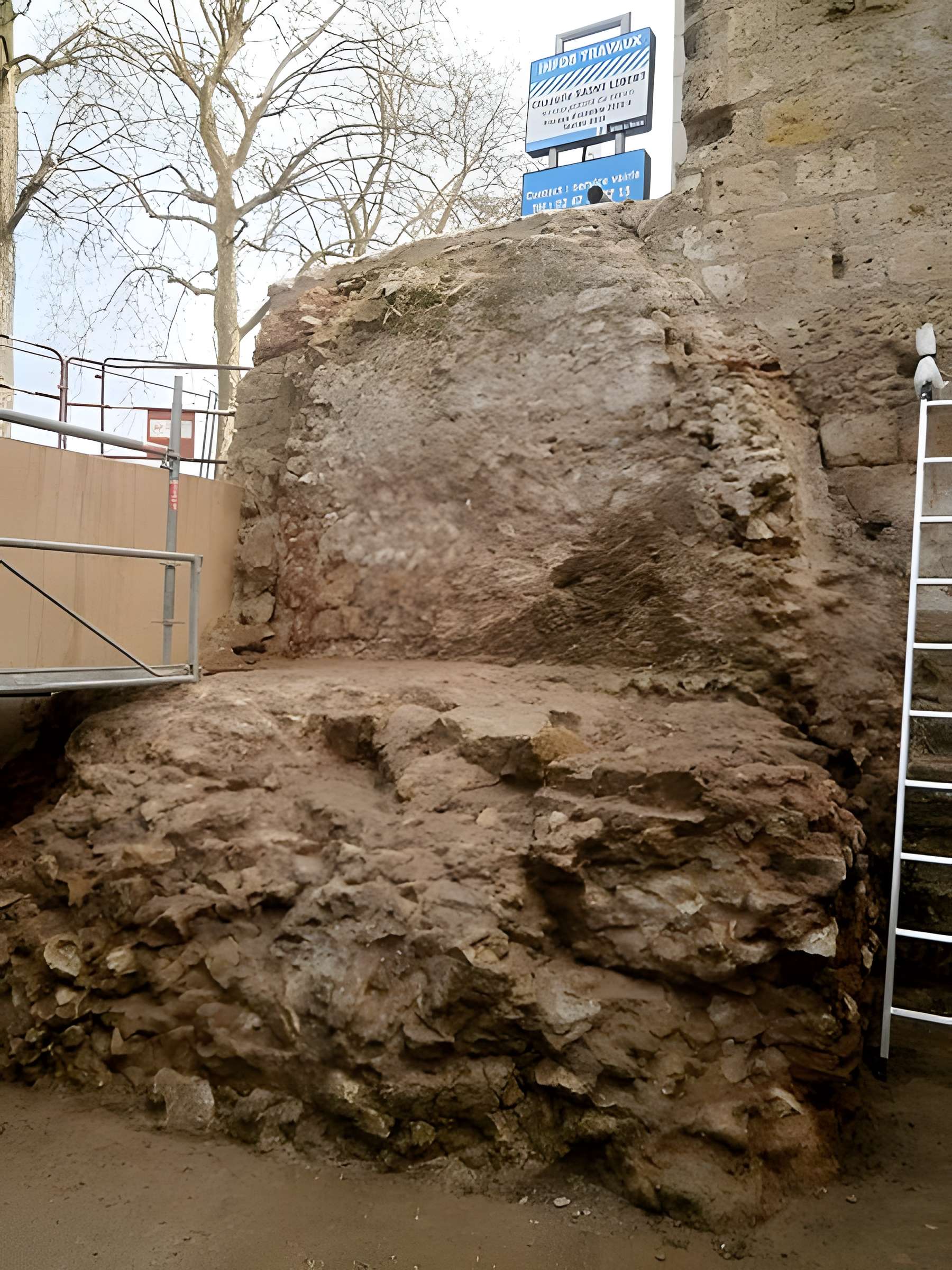 Enceinte gallo-romaine de Tours