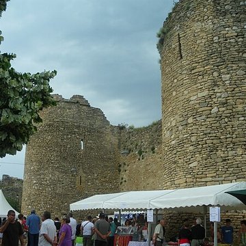 Enceinte romaine de Venasque