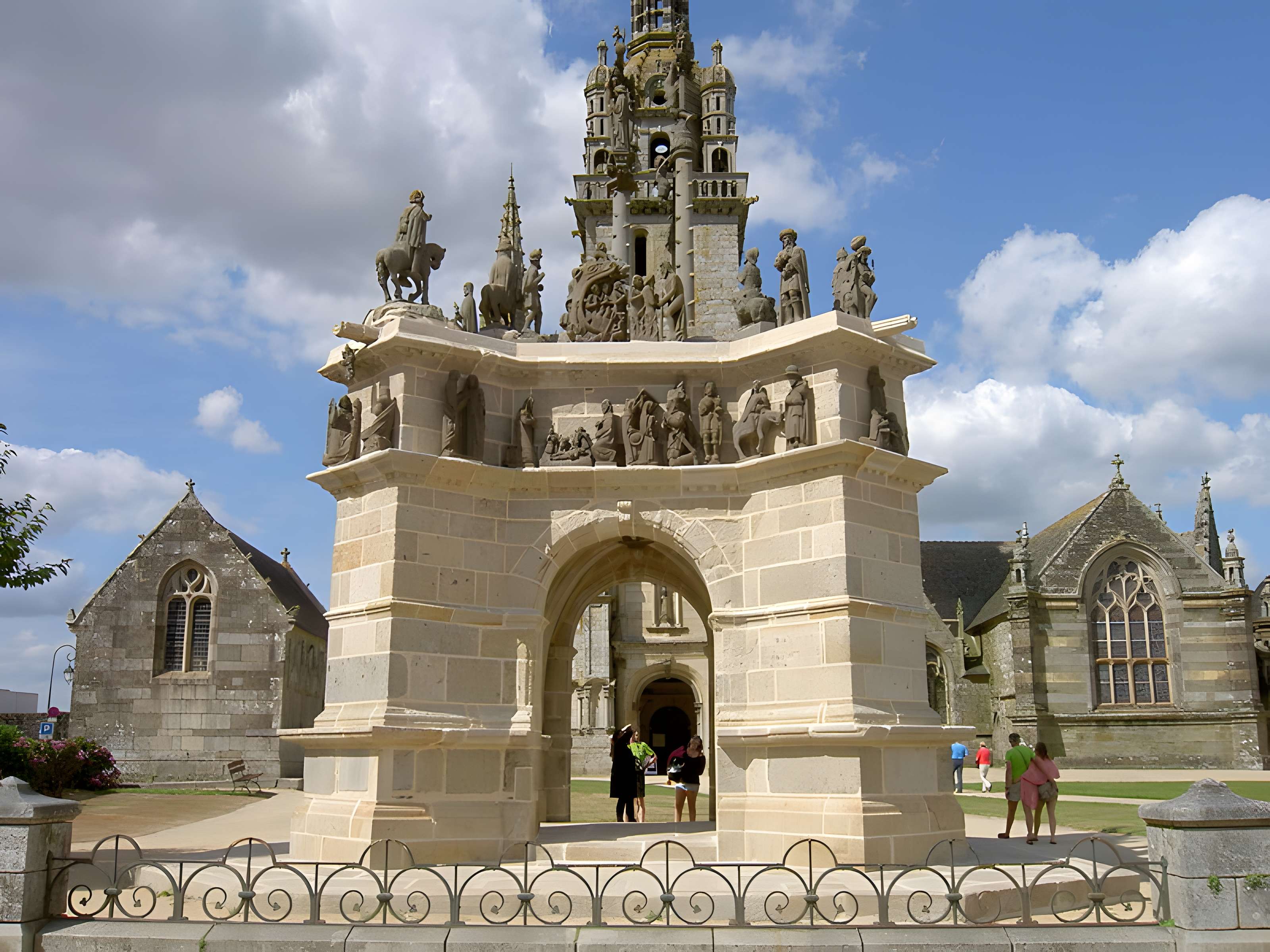 Enclos paroissial de Pleyben