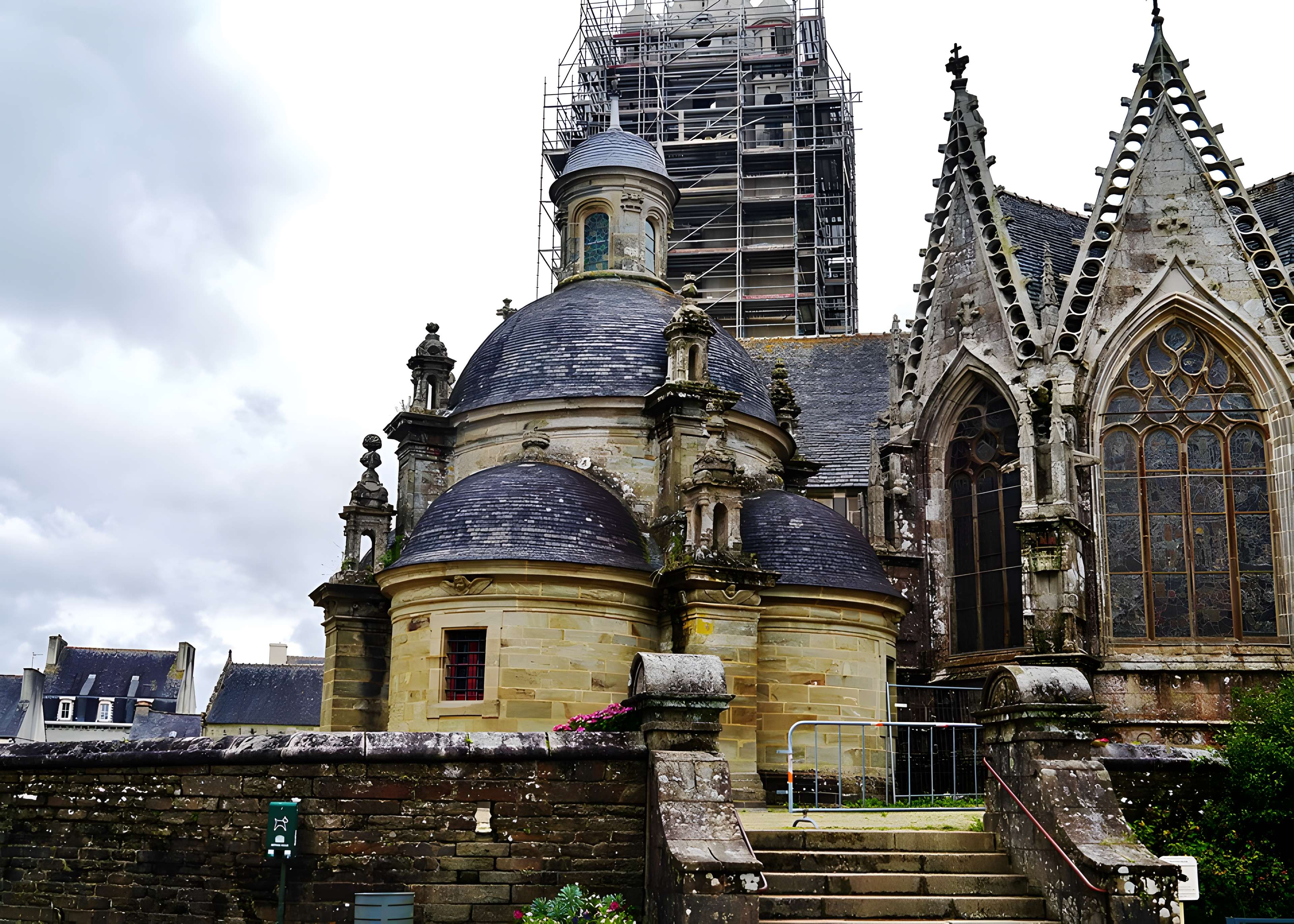 Enclos paroissial de Pleyben