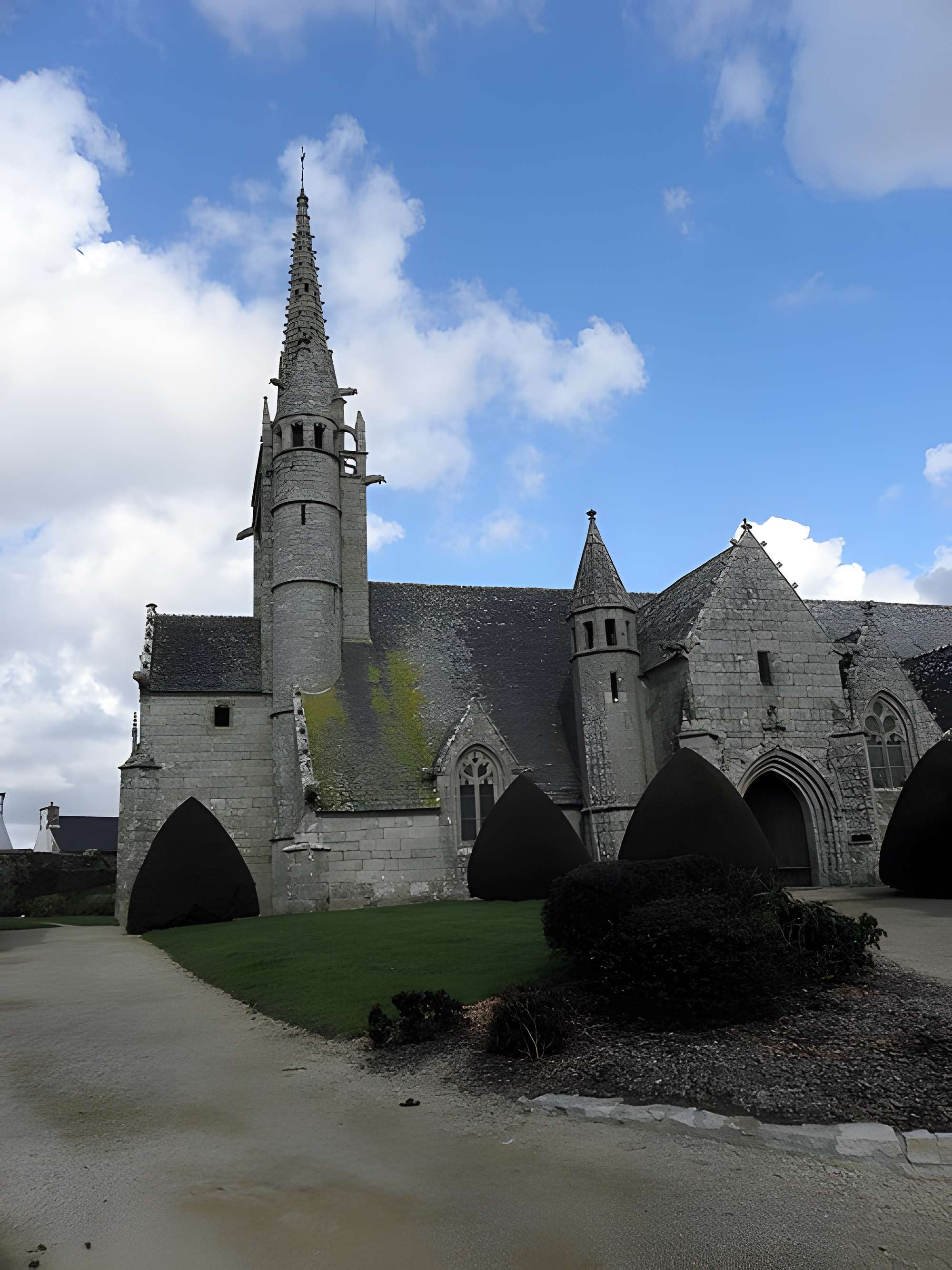 Enclos paroissial de Plougonven