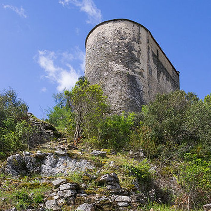 Photo de Ensemble castral dit castellas Saint-Michel de Mourcairol
