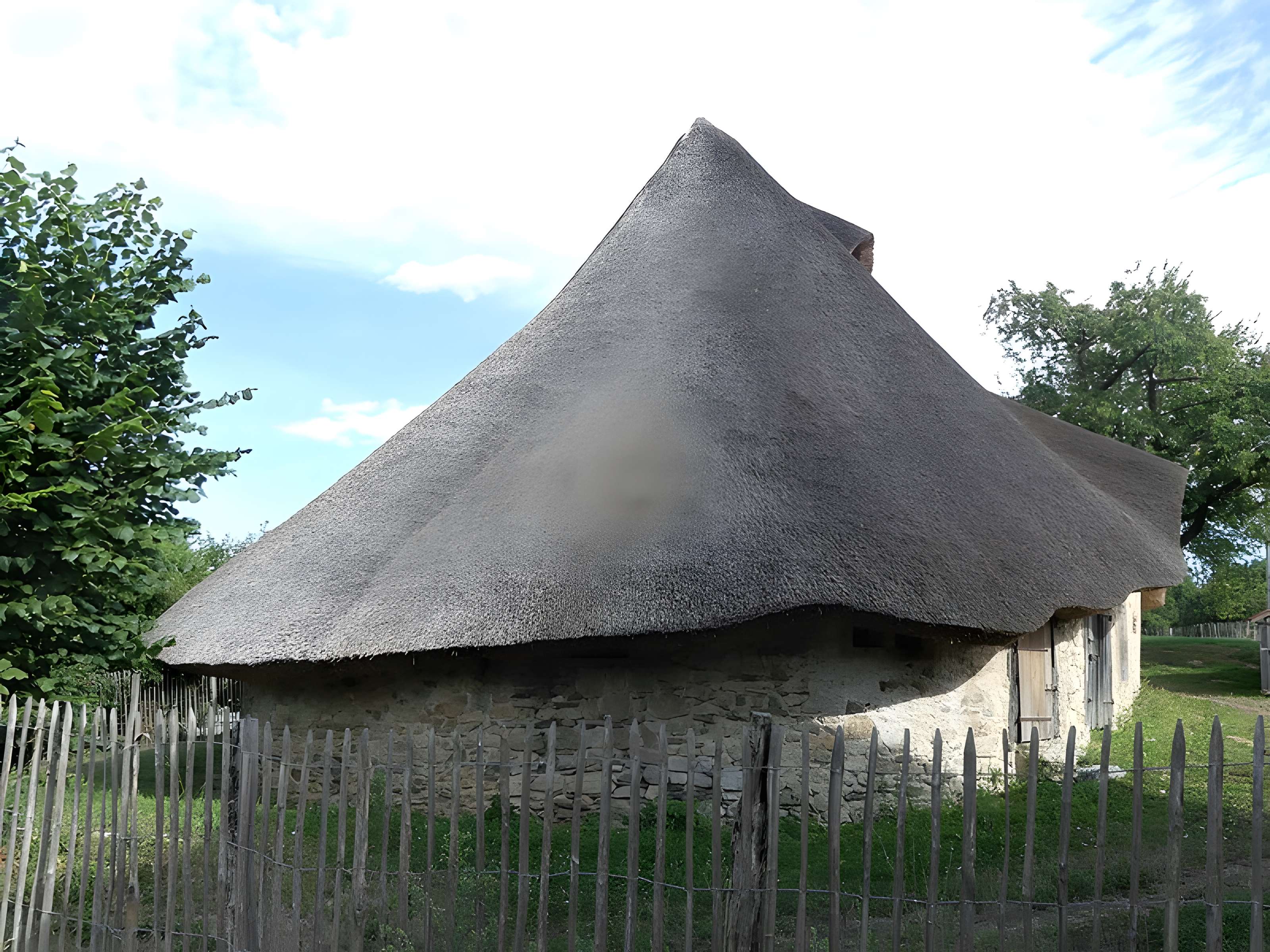 Ensemble rural de la Rivière à Saint-Éloy-les-Tuileries
