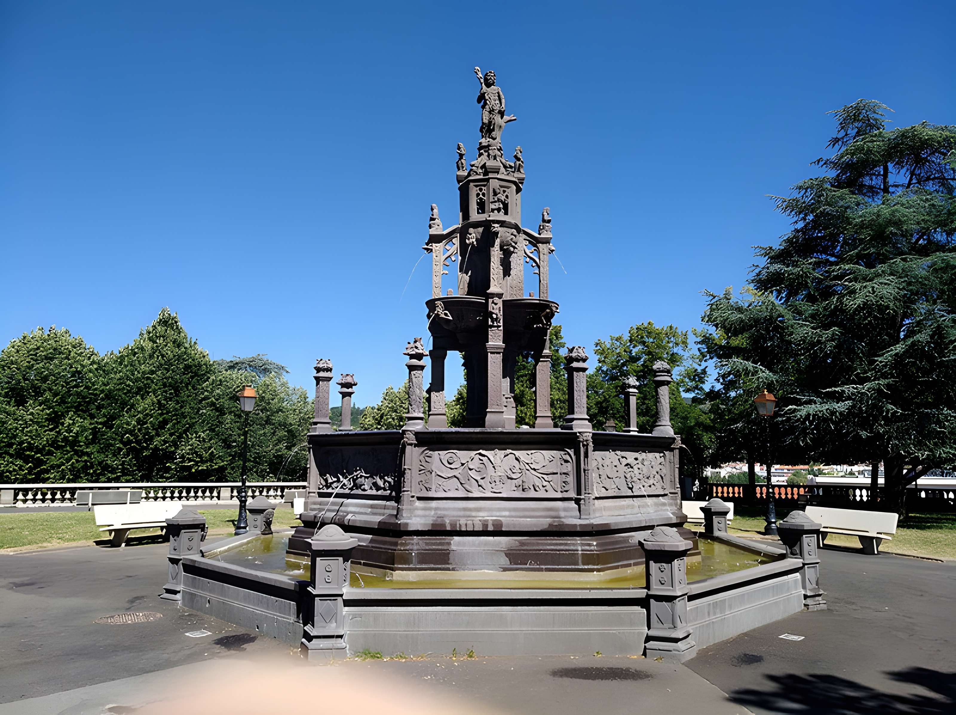 Fontaine d'Amboise de Clermont-Ferrand