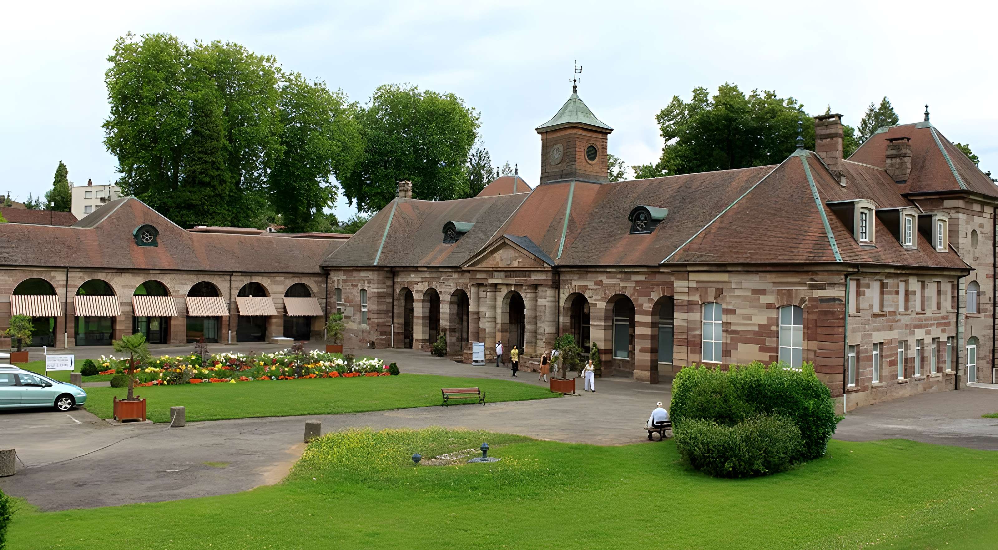 Établissement thermal de Luxeuil-les-Bains