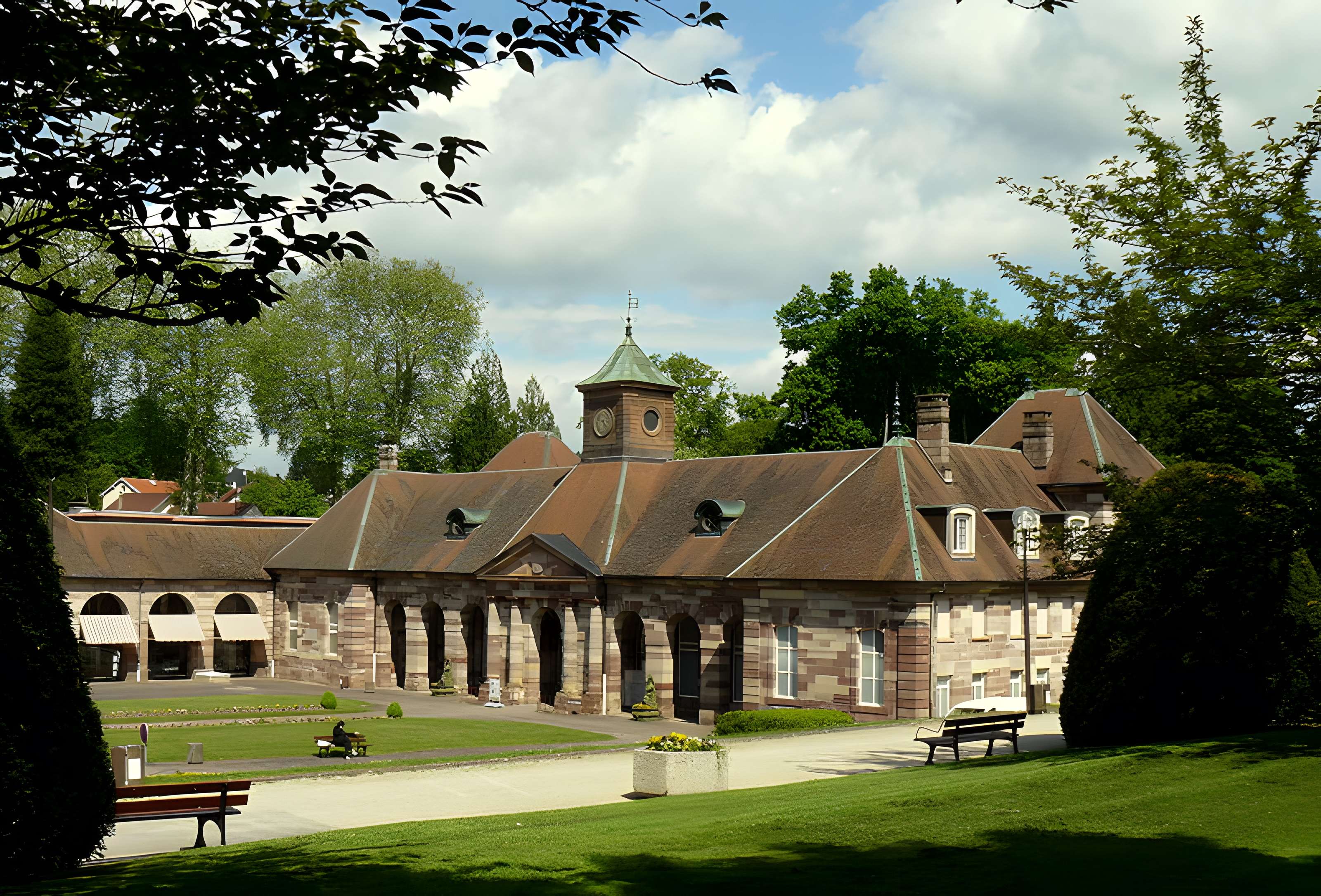 Établissement thermal de Luxeuil-les-Bains