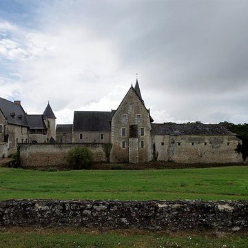 Ferme abbatiale du Louroux
