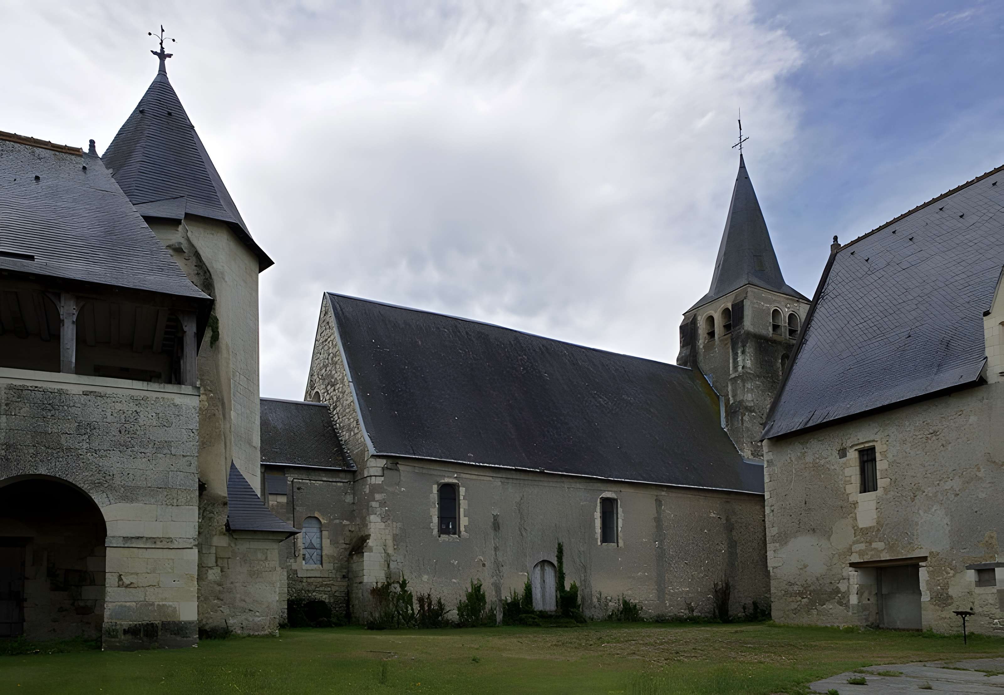 Ferme abbatiale du Louroux