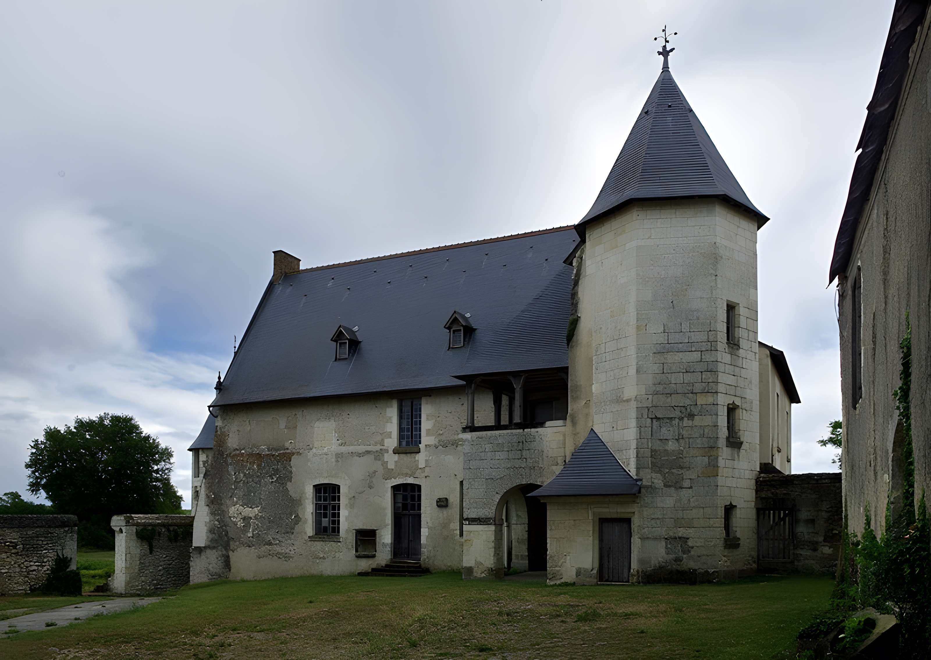 Ferme abbatiale du Louroux