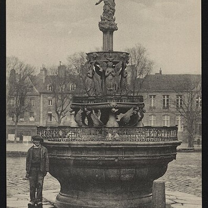 Photo de Fontaine de la Plomée à Guingamp