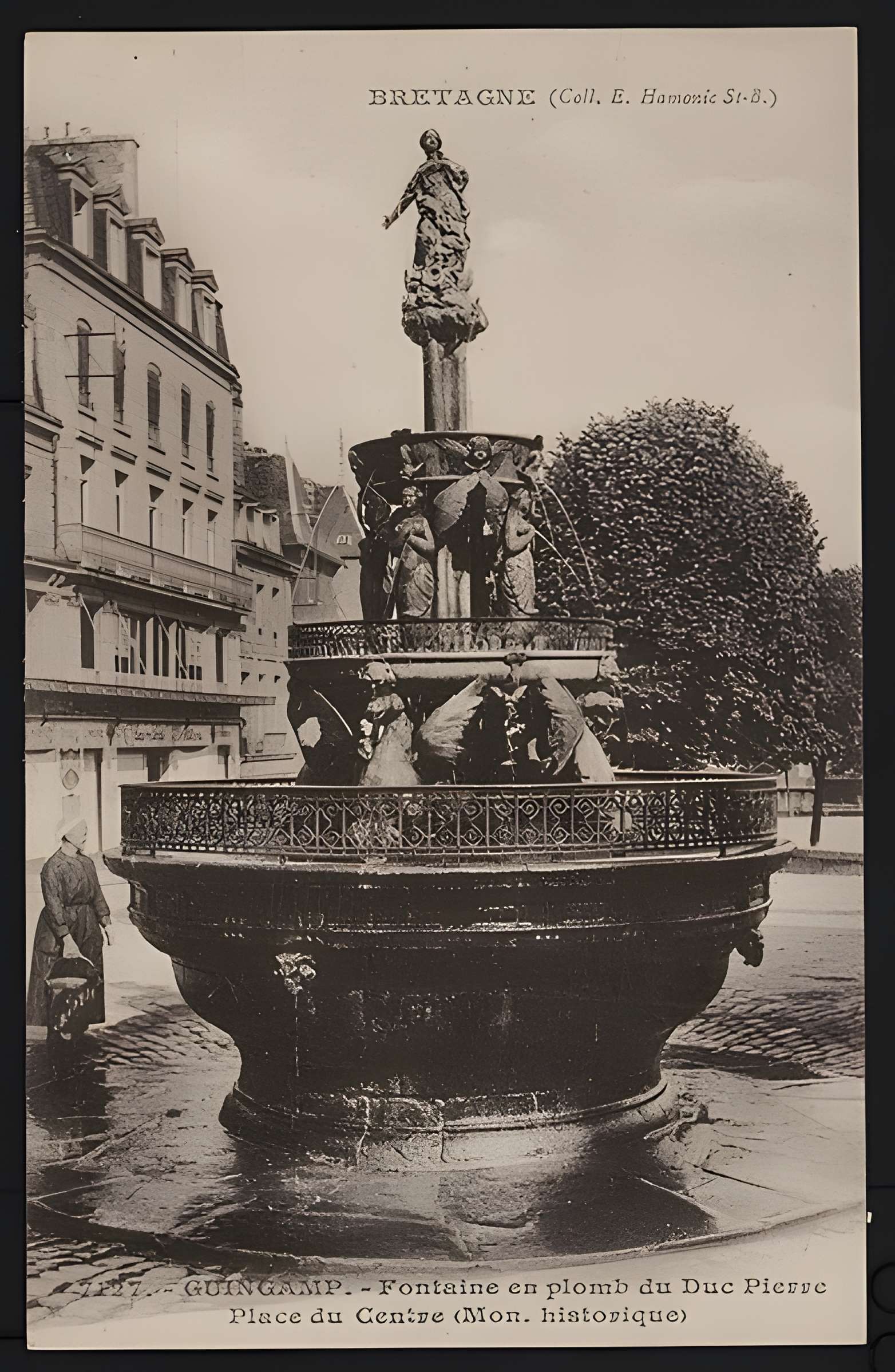 Fontaine de la Plomée à Guingamp