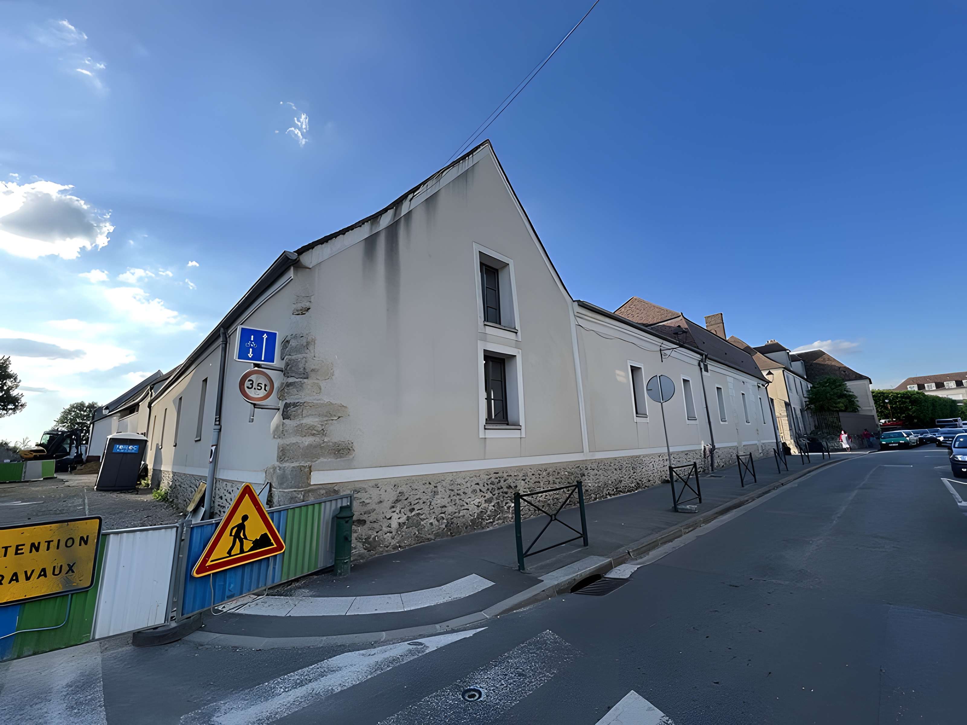 Ferme de Monsieur à Mandres-les-Roses