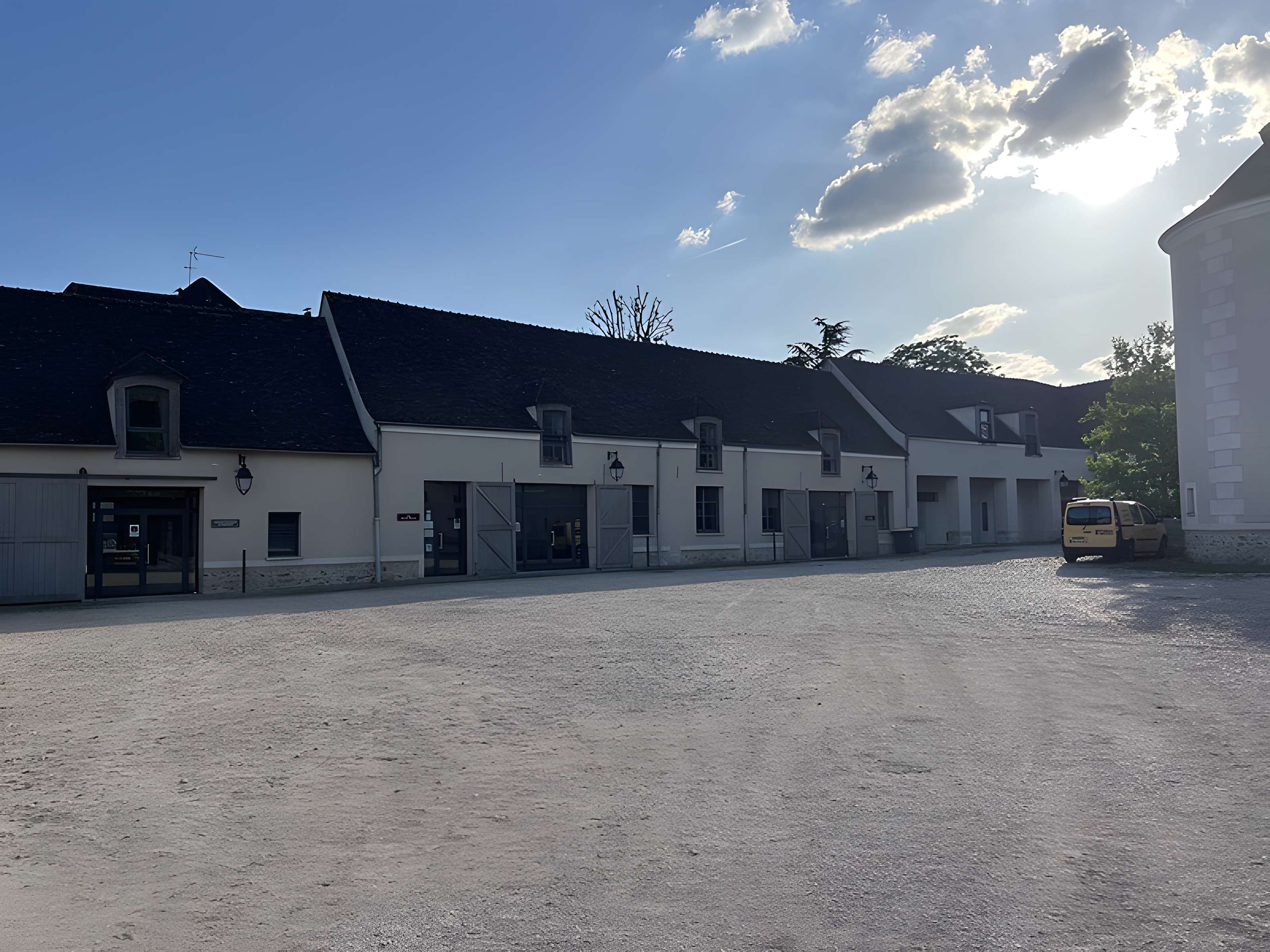 Ferme de Monsieur à Mandres-les-Roses