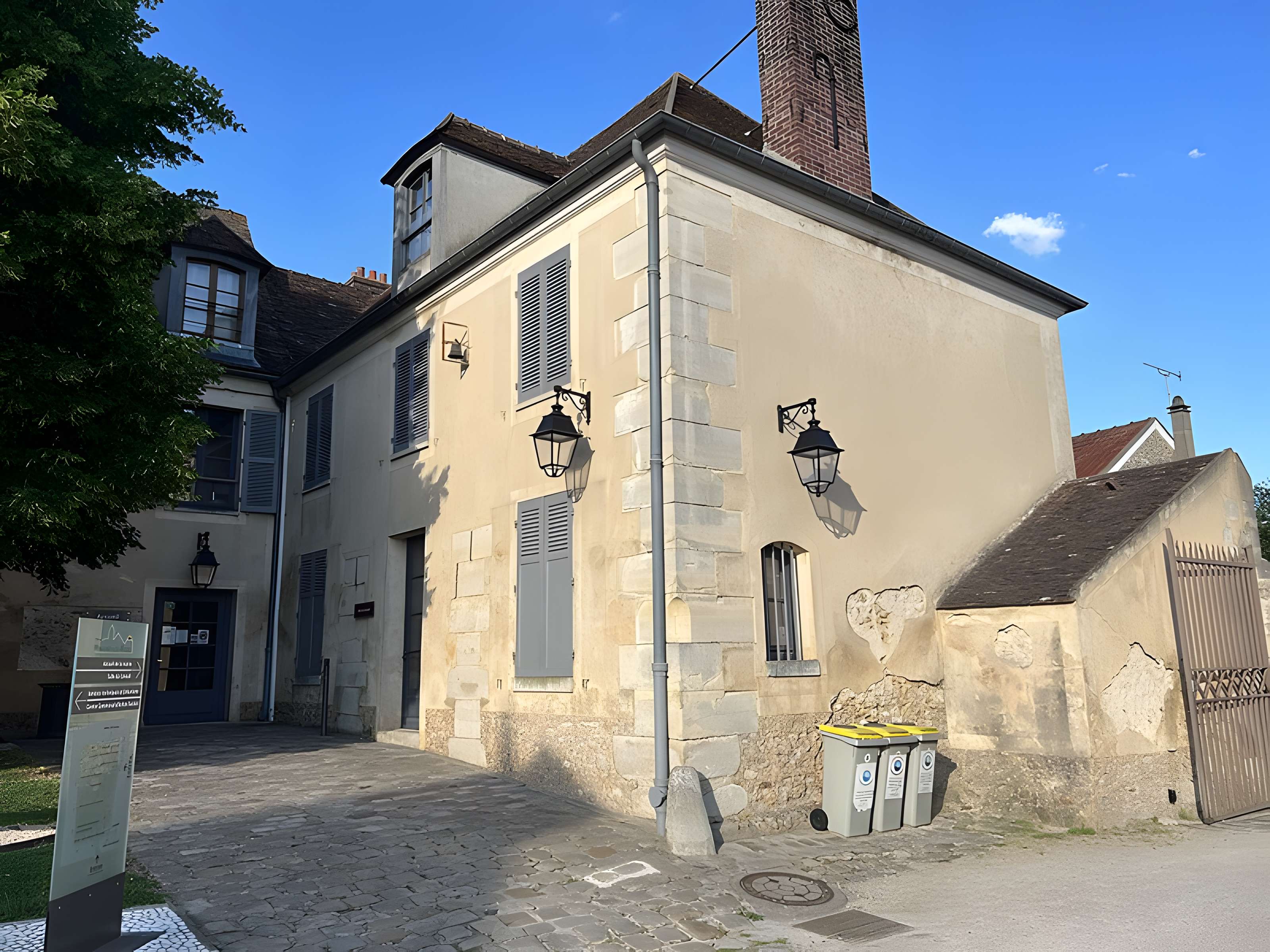 Ferme de Monsieur à Mandres-les-Roses