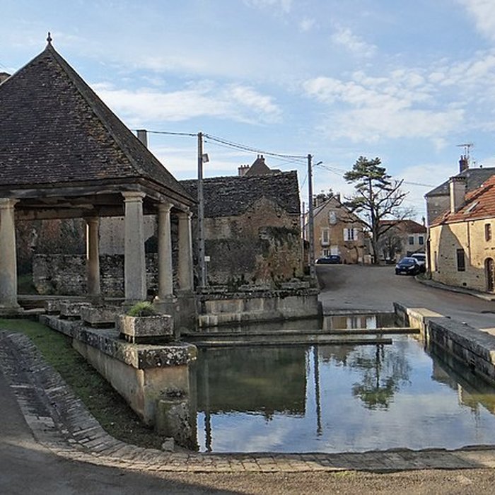 Photo de Fontaine abreuvoir lavoir de Santigny