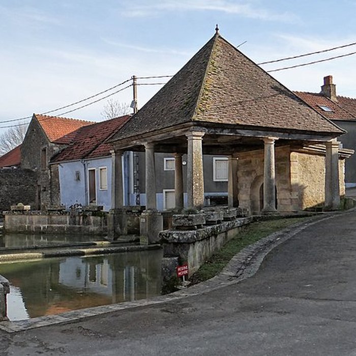 Photo de Fontaine abreuvoir lavoir de Santigny
