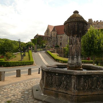 Fontaine de Saint-Saturnin