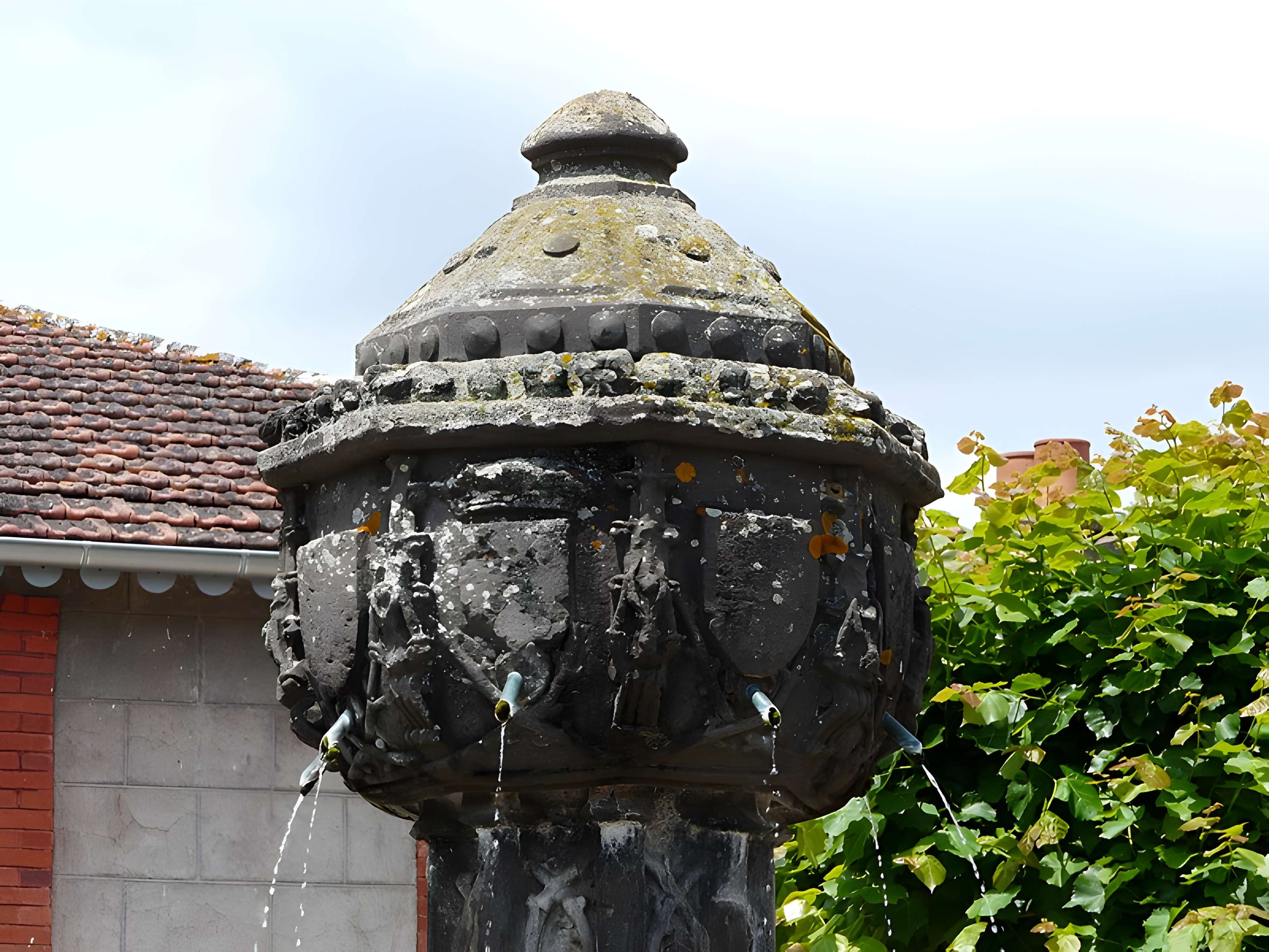 Fontaine de Saint-Saturnin