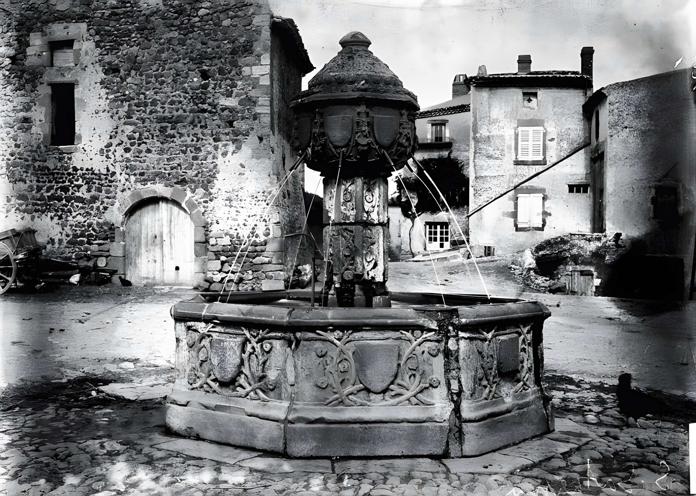 Fontaine de Saint-Saturnin