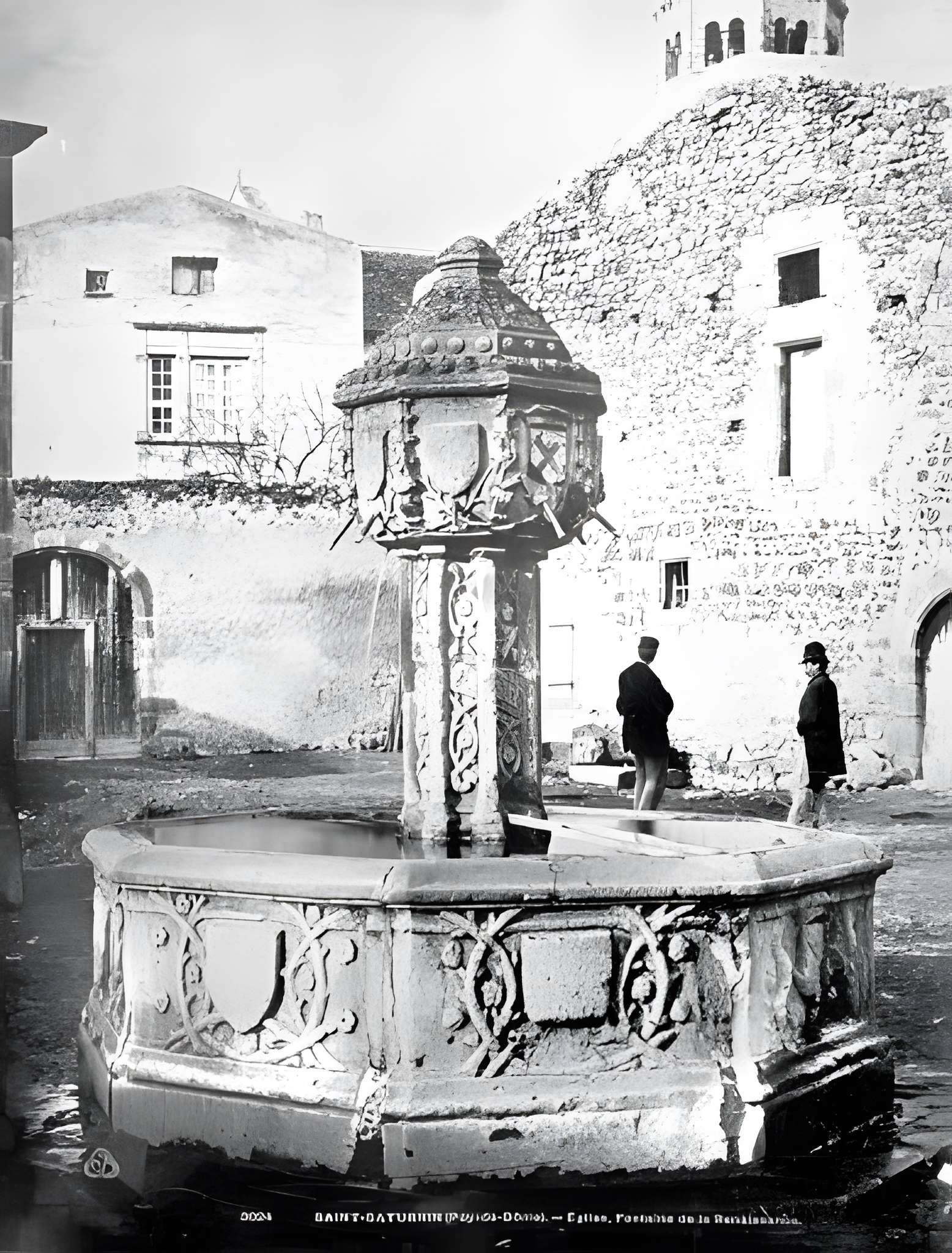 Fontaine de Saint-Saturnin
