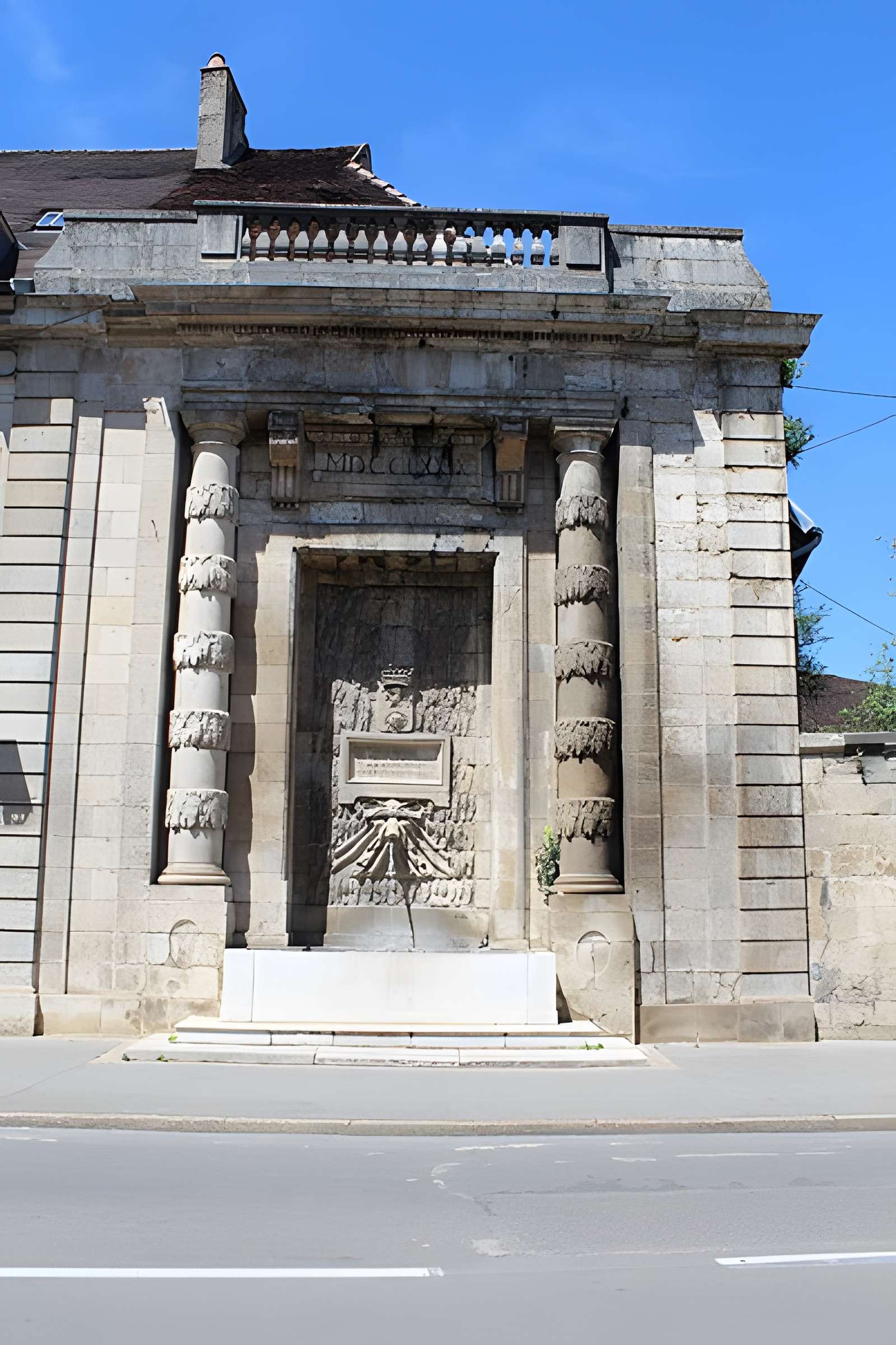 Fontaine Attiret de Dole