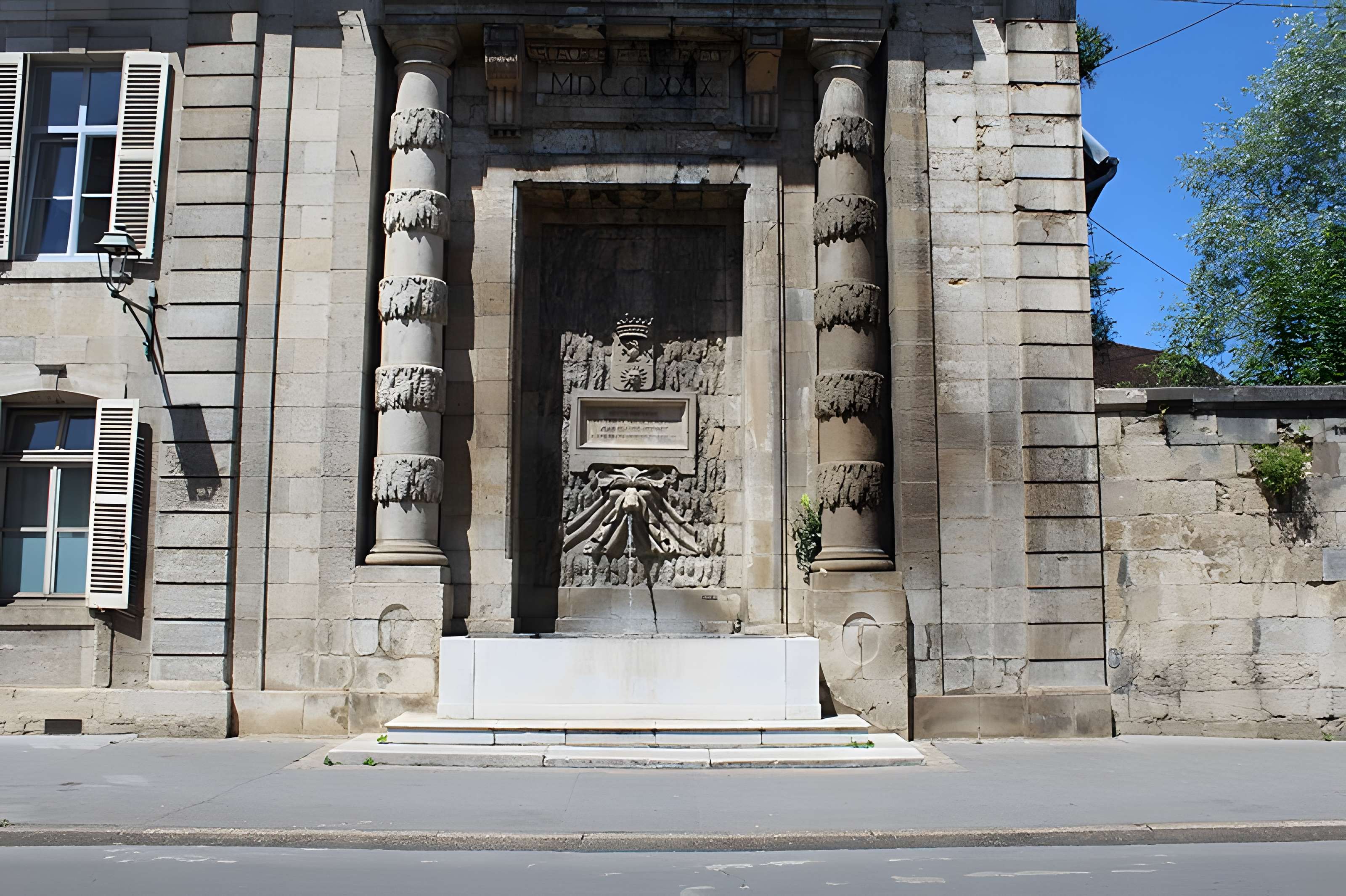 Fontaine Attiret de Dole