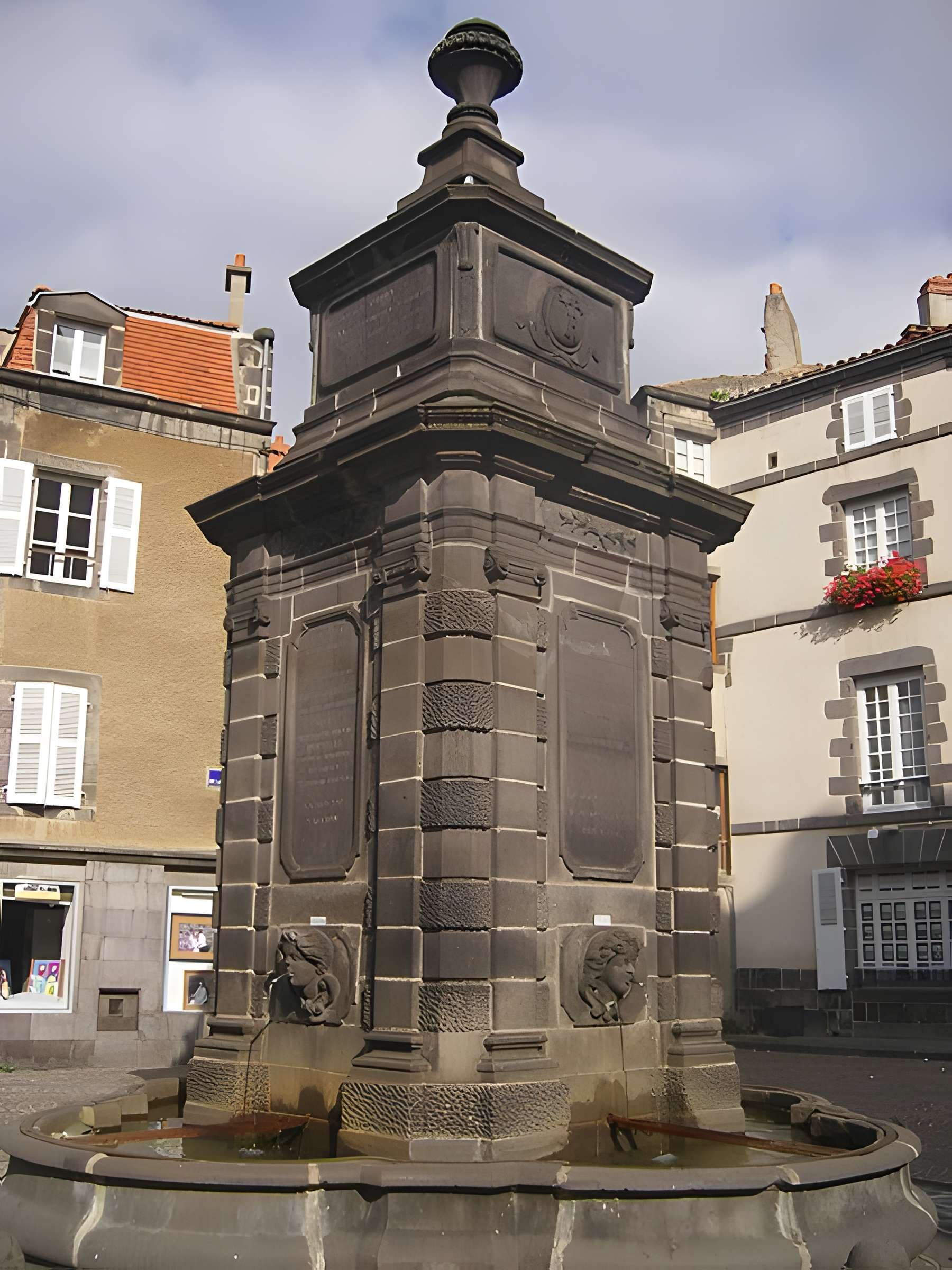 Fontaine Balainvilliers de Riom