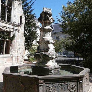 Fontaine de Beaune-Semblançay à Tours